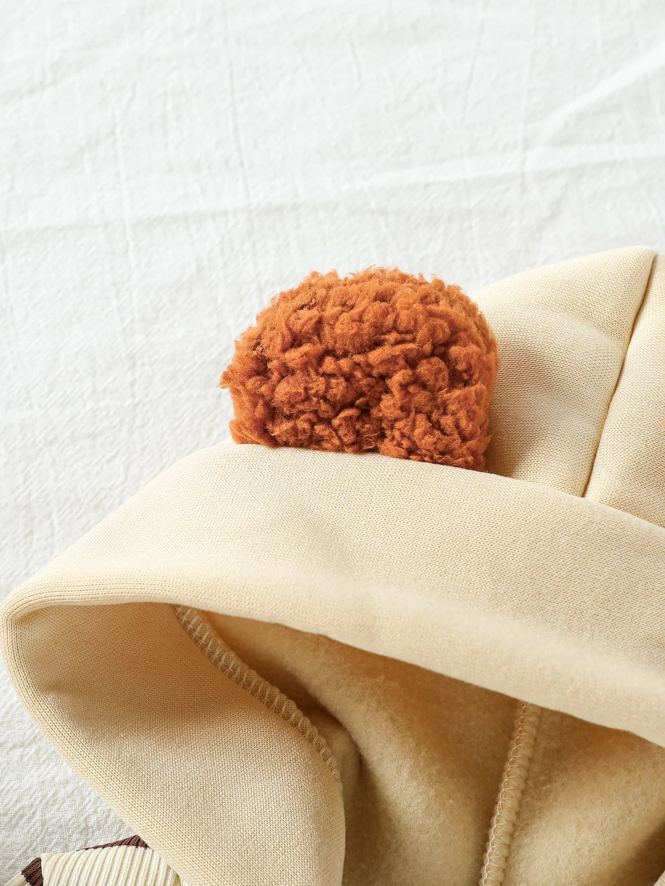 Adorable Bear Embroidery 2-Piece Set