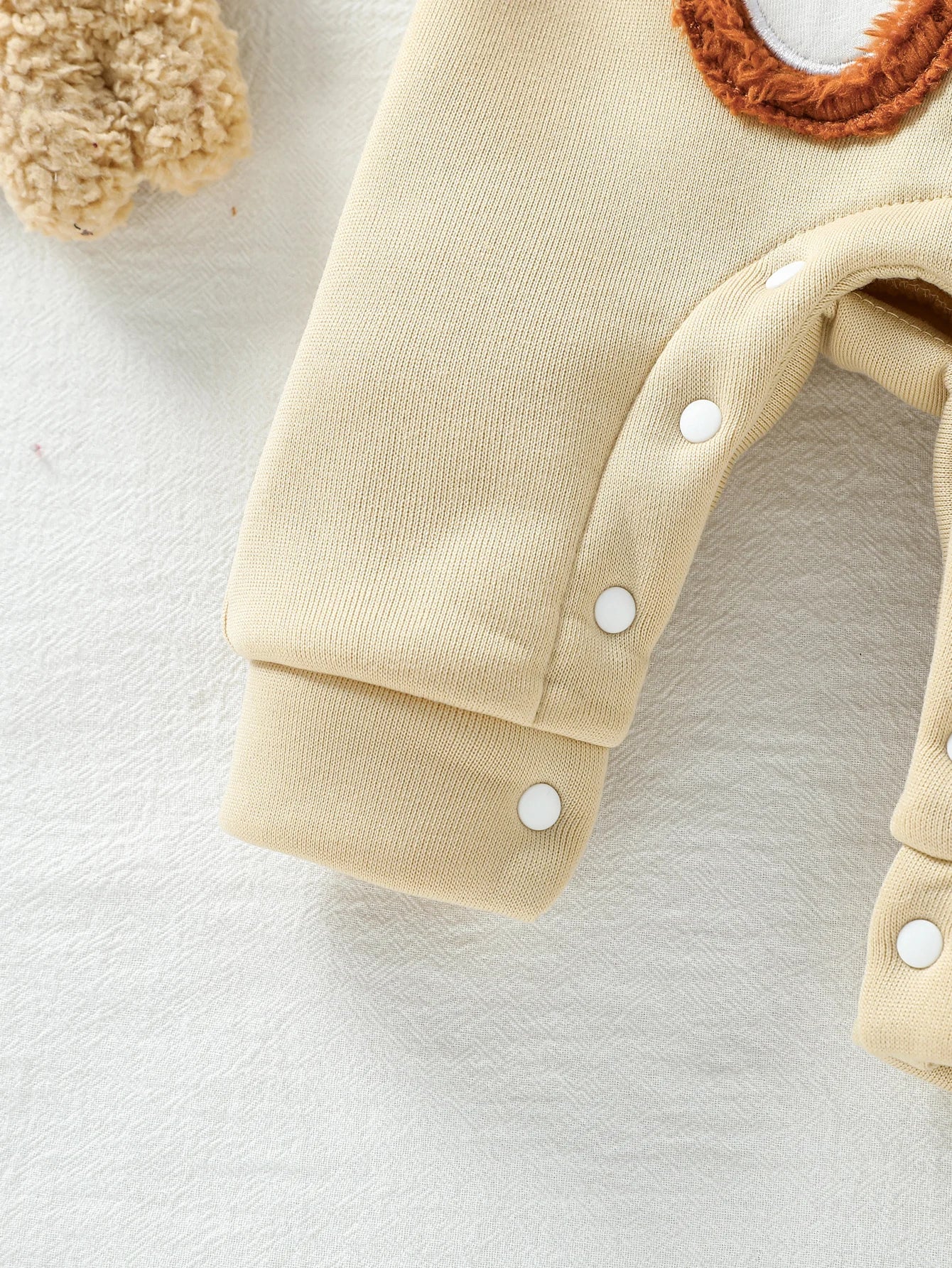 Adorable Bear Embroidery 2-Piece Set